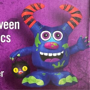 Airblown Gemmy Halloween Inflatable Doodle Monster 4.5 Ft with Candy Bucket LED